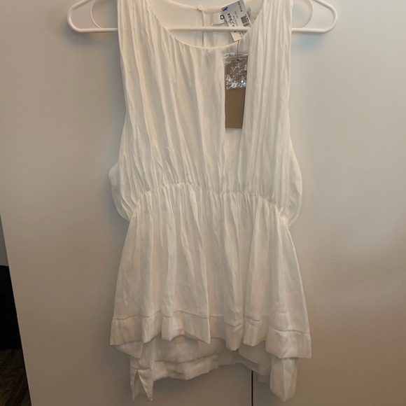 Do & Be Layered Sleeveless top - Picture 2 of 9